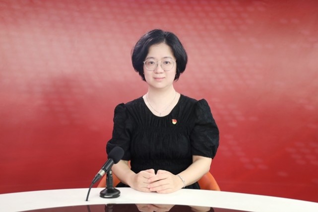 叶玲医者仁心抗疫为民