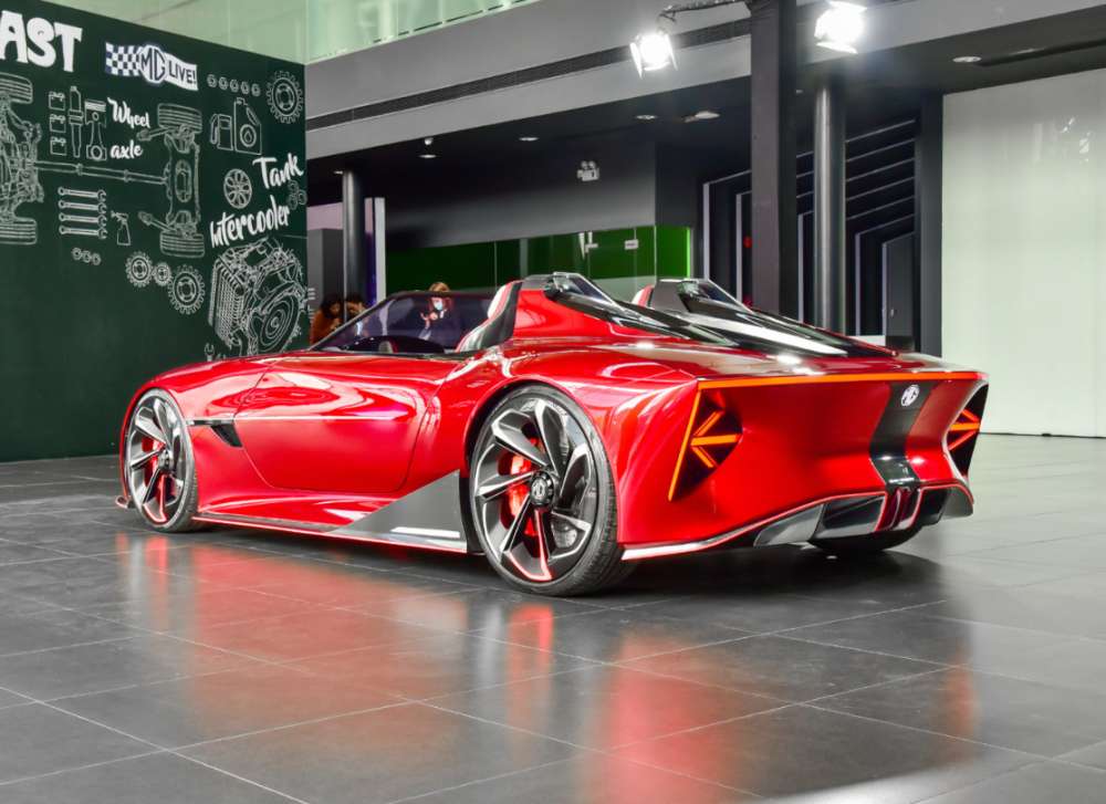 名爵众筹跑车量产,敞篷无框门都很炫,"米字旗"尾灯没必要