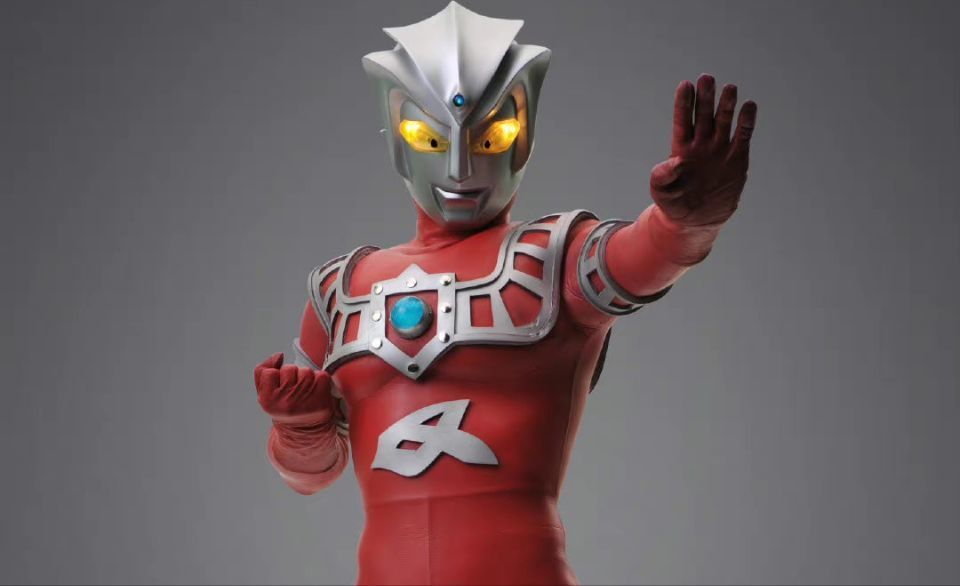 阿斯特拉腿上的铁链挂了几万年究竟是怎么来的他在新剧中说出了实情