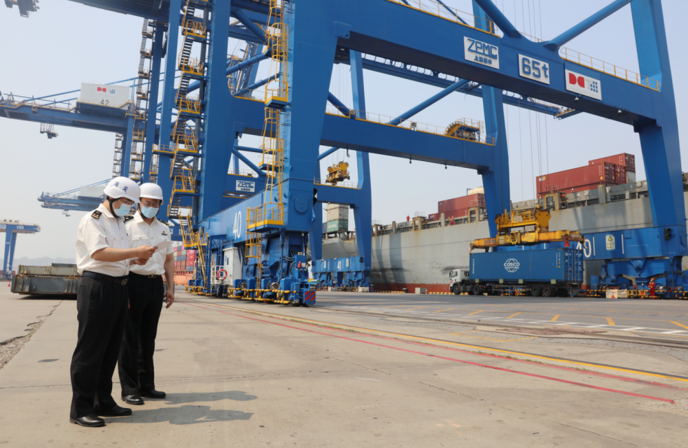 大窑湾海关云处置秒放行助企纾困