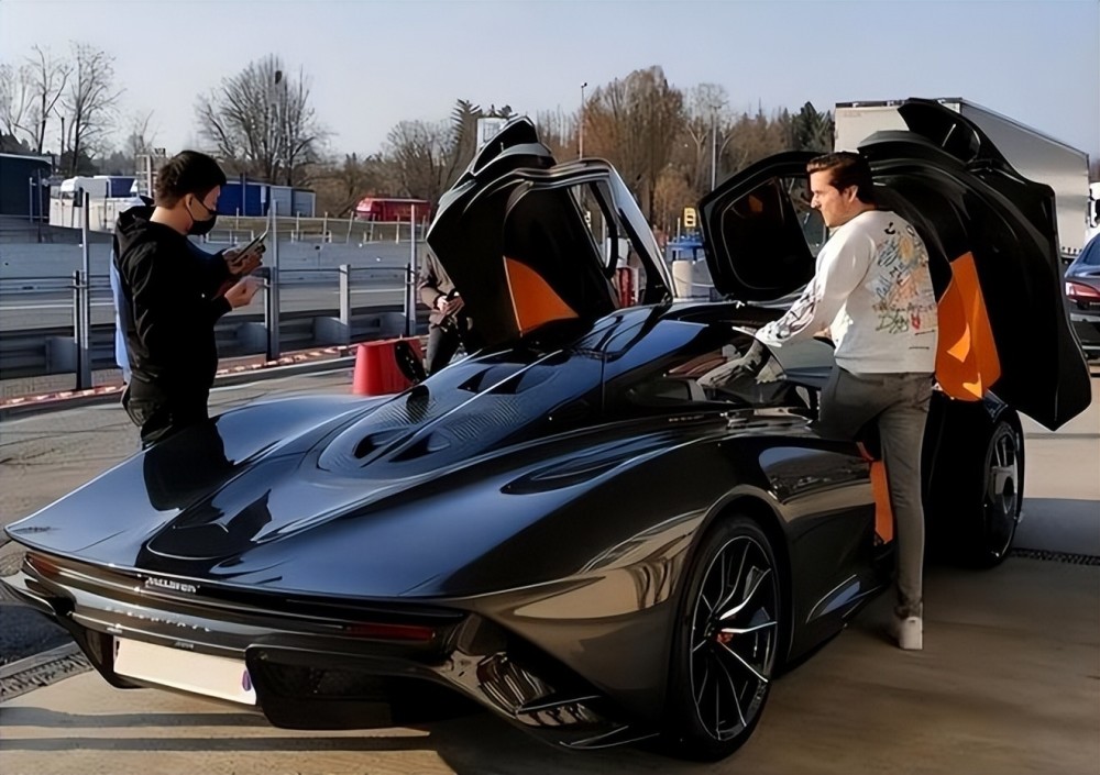 翻车了张康阳遭起诉需赔偿172亿元刚买豪车秀百万级名表