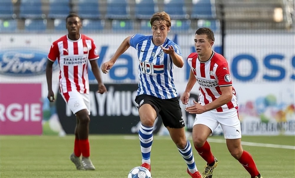 透过足球看世界荷甲三强psv埃因霍温和飞利浦的百年牵手