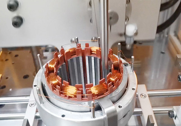 以上便是定子内绕机常见调试方法及绕线工艺,作为绕线机厂家,一定要