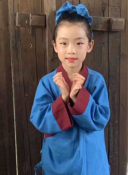 旁白,剧中娘:李欣瑜(师范附属小学)剧中爹:甄宇凡(铜庄幼儿园)剧中孩