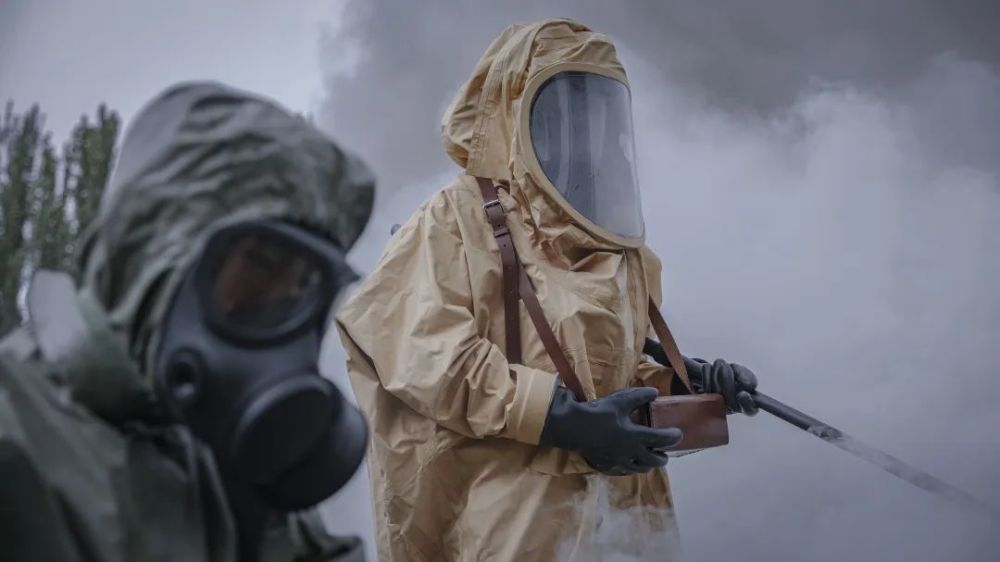 穿行迷雾直击防化兵应急演练现场