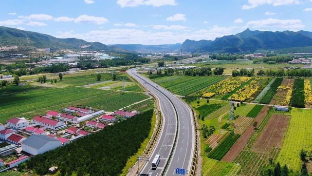 围场首条一级公路国道g233,打造"升级样板"