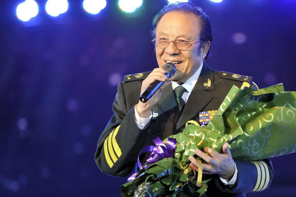 被遗忘的八九十年代的老歌手,认出两个正常,都能认得证明你老了插图74