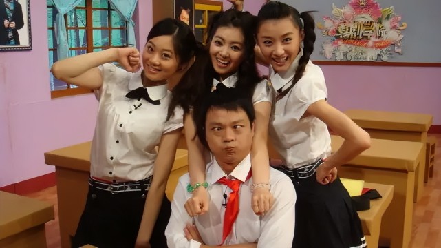 祝福她新婚快乐,可以与老公携手一生,白头到老!#王京京结婚