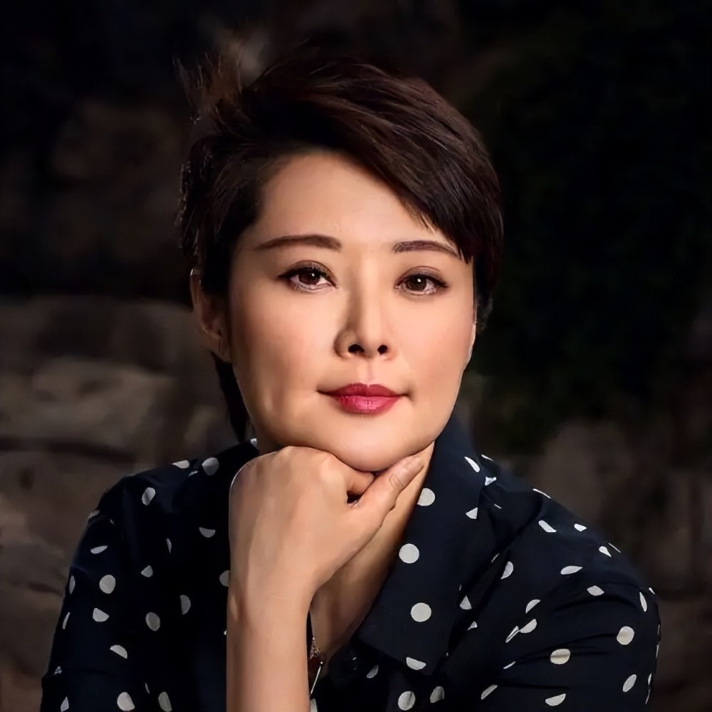 袁立被曝力挺张小泉称中国人切菜破坏食品纹路消息真假难辨