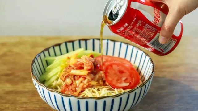 冰可乐冷面无敌了清爽解腻开胃神器