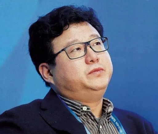 失意的互聯網人拼命叩開Web3大門外交部凌玥原型