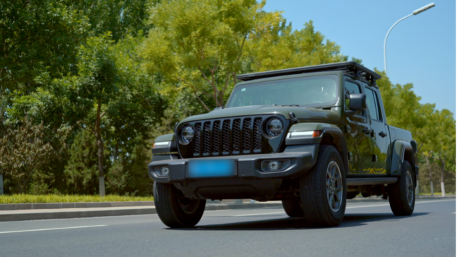 皮卡界的牧马人,试驾jeep角斗士