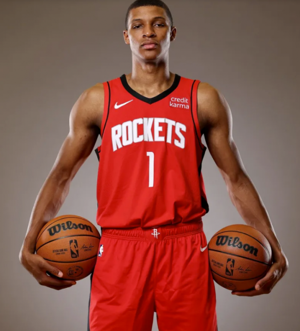 nba官方晒贾巴里-史密斯的定妆照与球迷分享