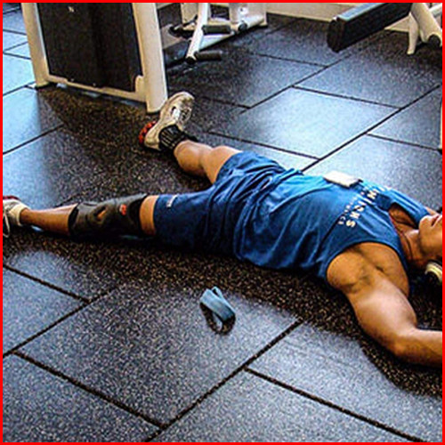 健身房锻炼死肌肉图片