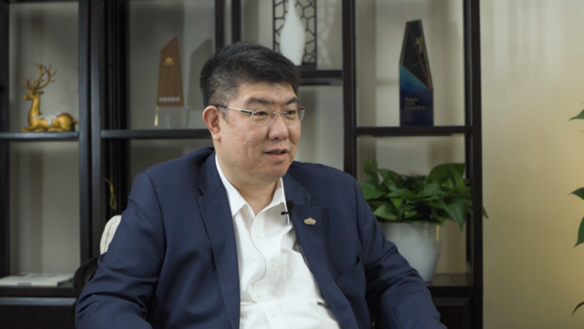 绿地集团耿靖:元宇宙遇上房地产,多元化迸发新生态|名人早餐会