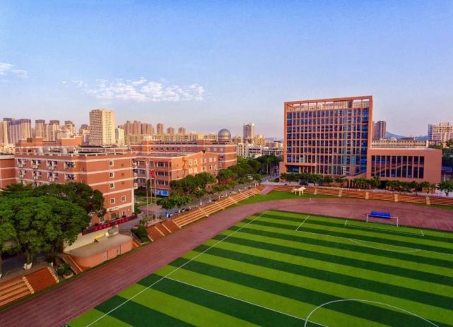 厦门十中要建"特色高中"_腾讯新闻