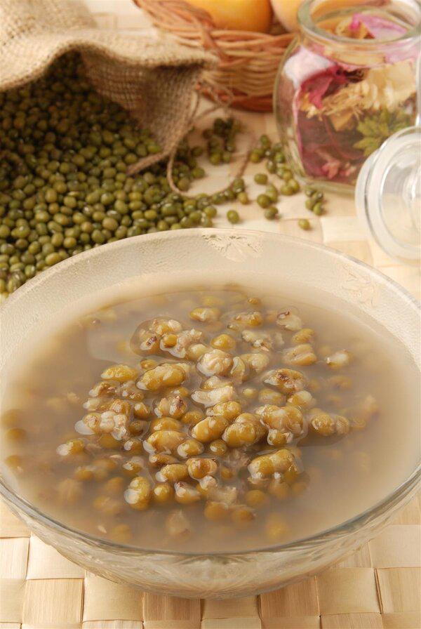 韩缇娜:夏季吃绿豆能消暑还能美容养颜-新媒在线