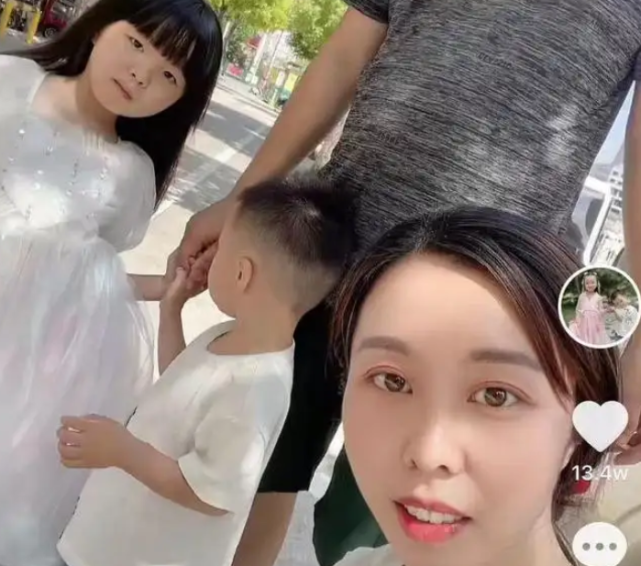 郭威户籍曝光,奇奇悦悦姓姚,名字许敏起的,潘律要带威威回九江