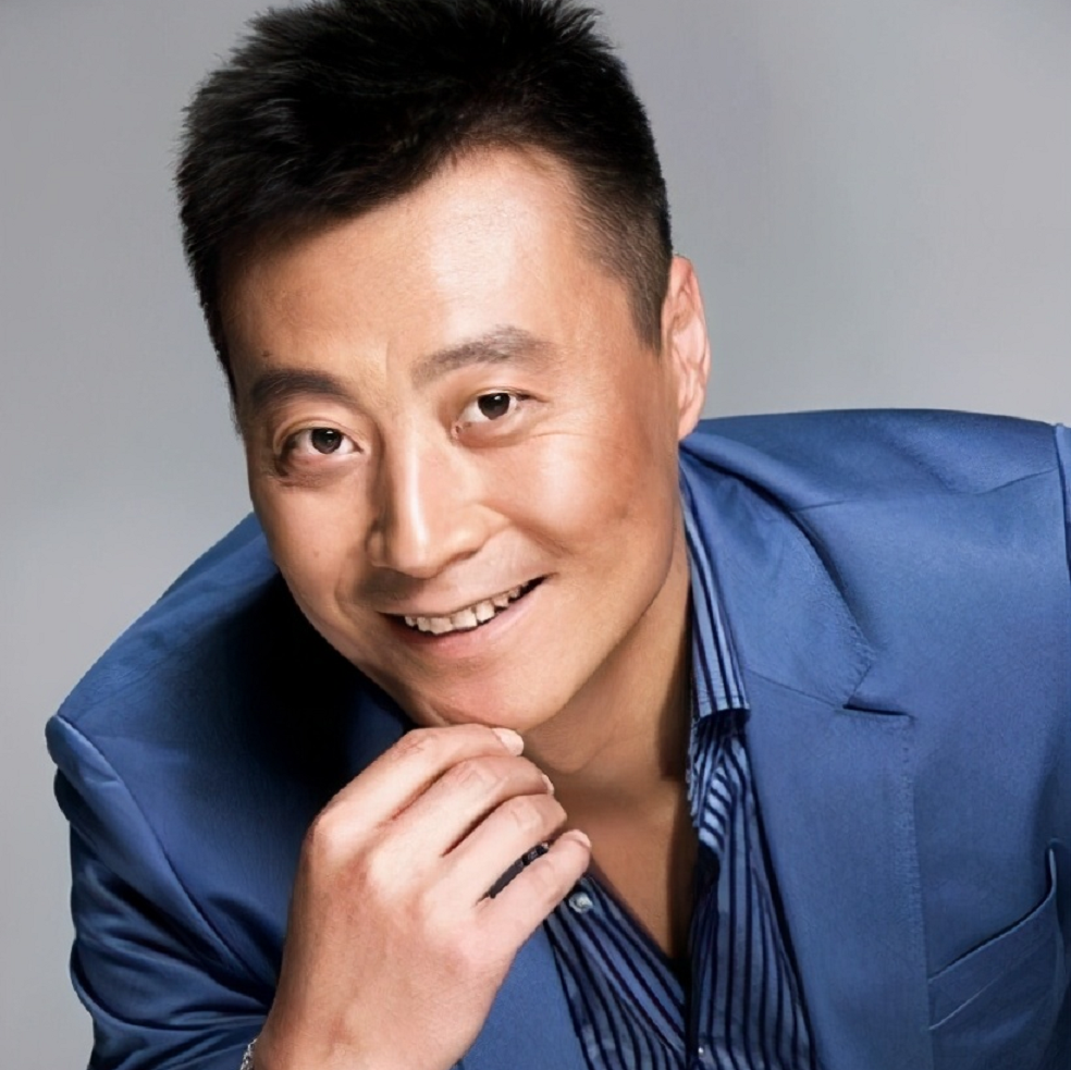 著名演员任程伟妻子黄蕾与丈夫结婚26年生两女风雨相伴很幸福