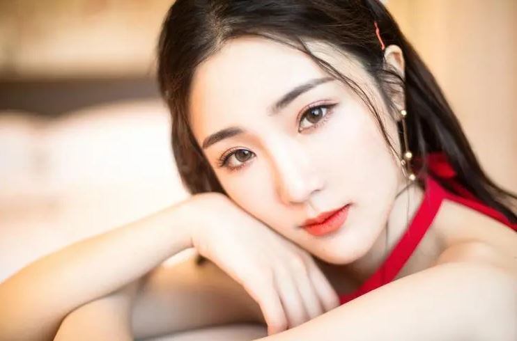 妈妈在综艺节目旅游,女儿在电视剧里挨巴掌,张可盈的努力看得见_腾讯