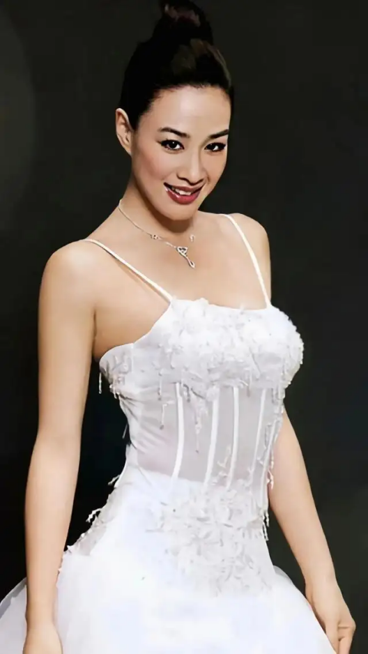 怀孕后长胖了的女明星钟丽缇飙升55斤马丽直逼190胖若两人