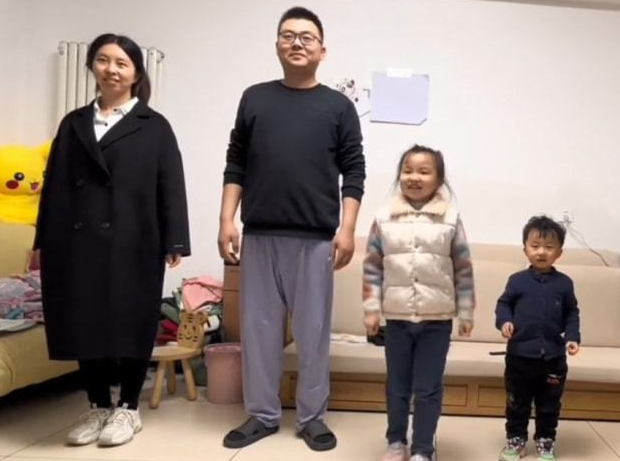 郭威拒绝调查出生证,注销92年信息阻止追查,生母终比不上养母?