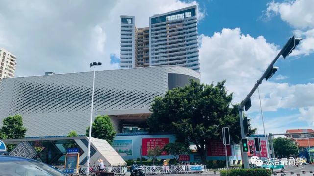 南宁云星城:读不了"双天桃"我回购!业主:请回购