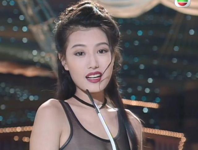 体面人黄纪莹:在古天乐落魄时不离不弃,对方发达了也不叨光