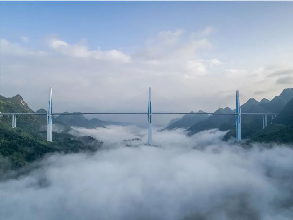 平塘特大桥 又称"天空之桥"据了解,平塘特大桥项目由贵州省交通规划
