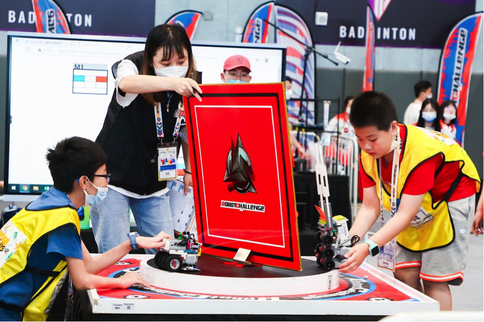 国际机器人挑战赛中国赛区北京站闭幕大嘴外教一对一费用