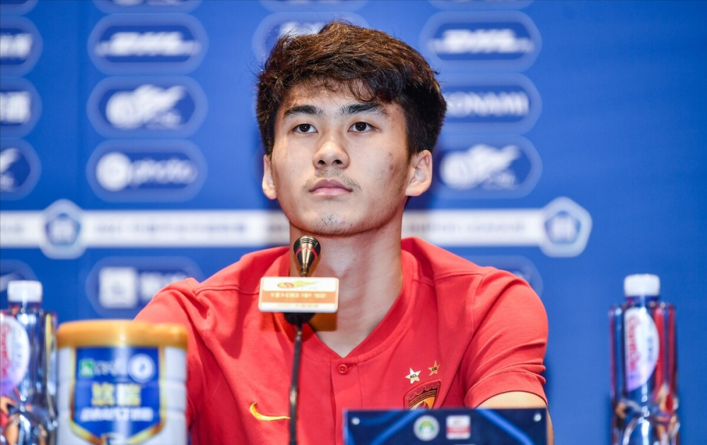 主帅换人有讲究,吴少聪登场改变后场结构