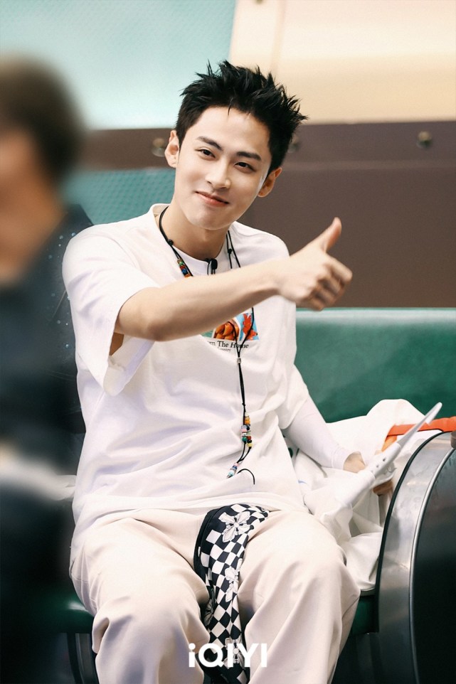 gai周延为兄弟拚了solountiled330拿下最高票保住自己联盟