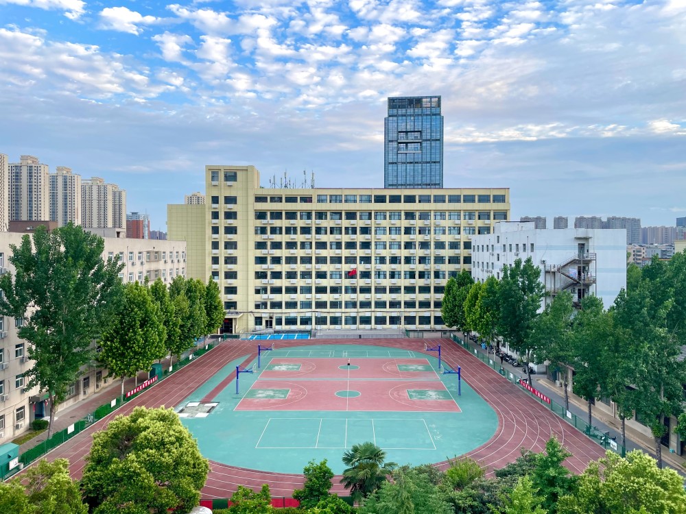 黄河科技学院附属中学见证"追梦学子"拔节生长_腾讯新闻