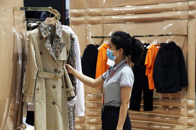 以及广州酒家,皇上皇等中华老字号产品,白大夫,完美日记等美妆产品等