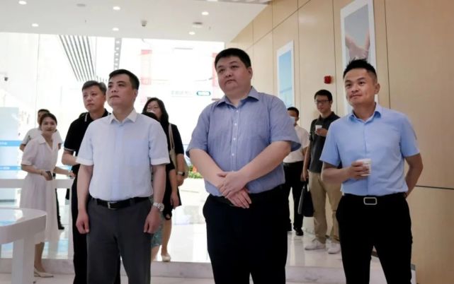 天津河东区副区长田海鹏一行考察老百姓大药房集团