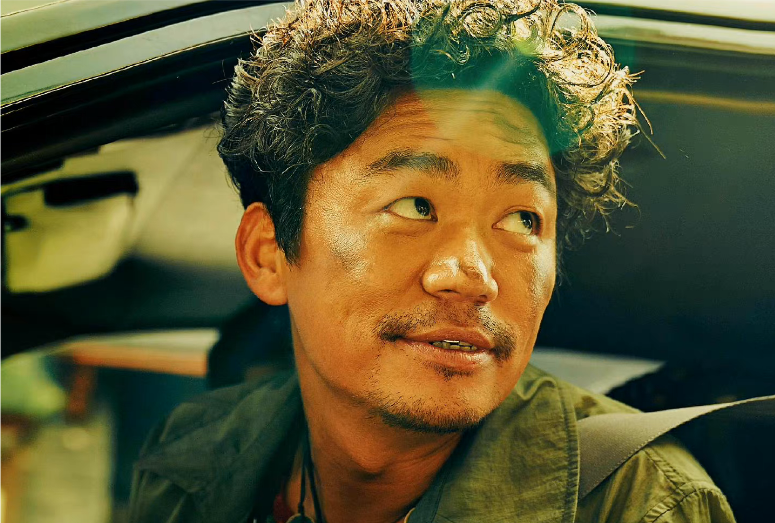 王宝强,又上热搜!不是因为小女友,而是因为照片_腾讯新闻