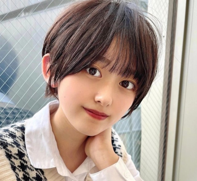经典的完美短发