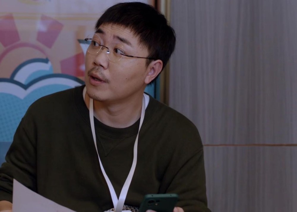 至于刘航宇塑造的创意总监,则是另一种艺术画风.