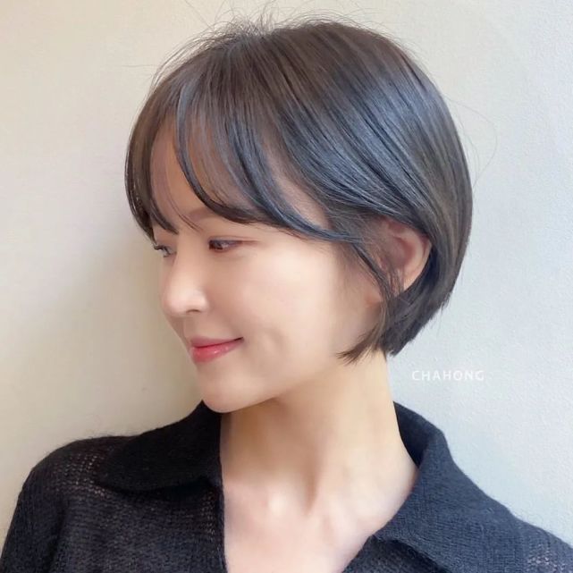 简单又时尚的挂耳短发,清爽利落又好看