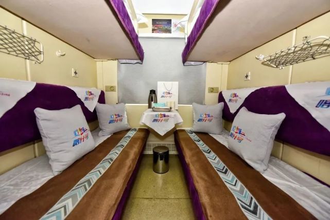 余良 吴佳景 摄可为旅客提供更舒适的休息环境软卧车厢3节,硬卧车厢11