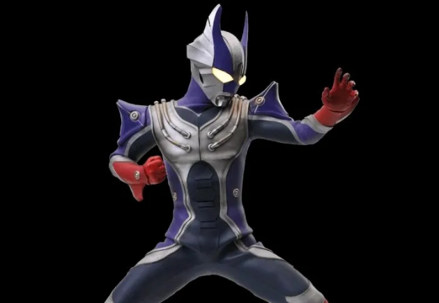 你还记得那个曾经拯救光之国的英雄吗?雷:我不是奥特曼,但有光