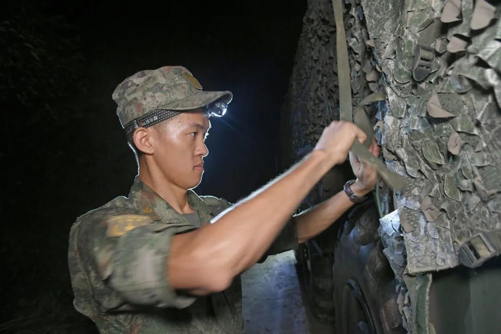 热浪滚滚！正是练兵好时节