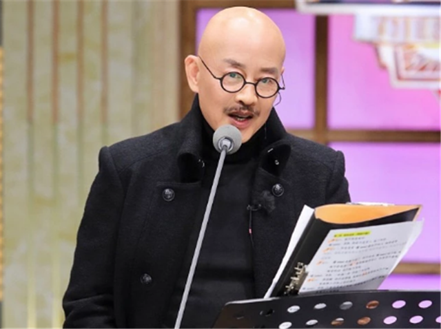 香港著名配音演员杜燕歌要知道在巅峰时期,tvb每年可制作超过650小时