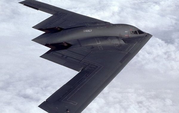 隐身蝙蝠侠,世纪吞金兽——美国b-2隐形轰炸机_腾讯新闻