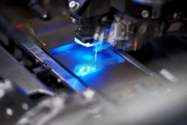 荷兰asml一反常态,duv光刻机突然放货,害怕国产自研弯道超车?