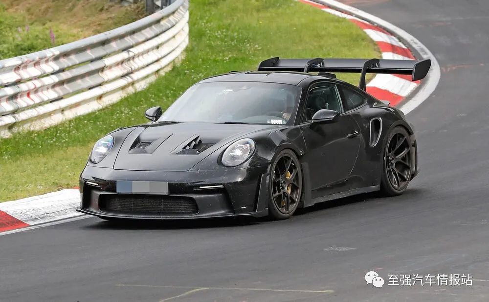 17全球首發!2023款保時捷 911 gt3 rs(992)紐北無偽裝測試_騰訊新聞