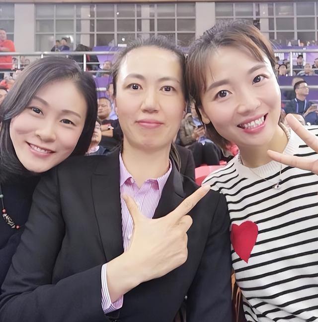 前女排队长周苏红:前夫瘫痪后改嫁富商,43岁官至处级仍照顾前夫