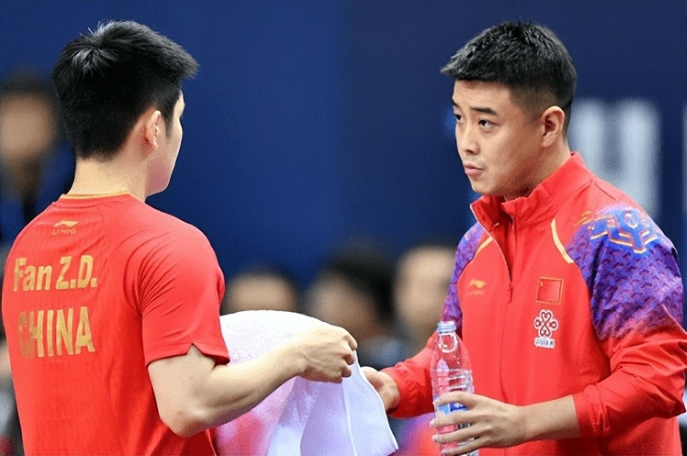 樊振东弃赛被扣1400分在网上引起争议小胖和王皓做出了解释