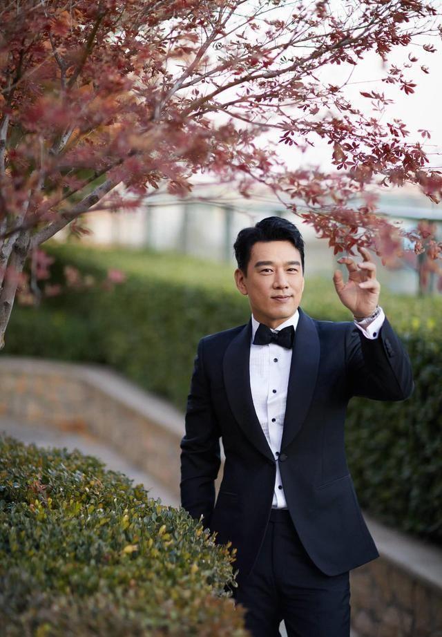 演员王耀庆为了省房租娶了房东的女儿结婚20年零绯闻