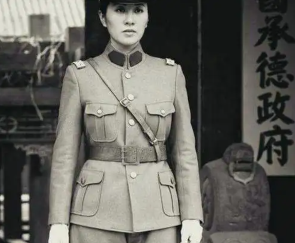 真实历史中,二战日本女兵究竟什么模样?跟"抗日神剧"不同_腾讯新闻